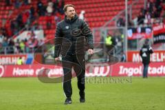 2. Bundesliga - Fußball - FC Ingolstadt 04 - FSV Frankfurt - Cheftrainer Ralph Hasenhüttl (FCI) nach dem Spiel Sieg Freude