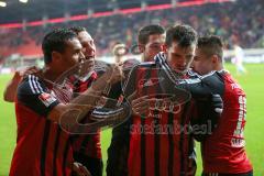 2. BL - FC Ingolstadt 04 - FC St. Pauli - Pascal Groß (10) zieht ab und erzielt das 2:1 Tor, Jubel, Robert Bauer (23) Marvin Matip (34) Danilo Soares Teodoro (15)