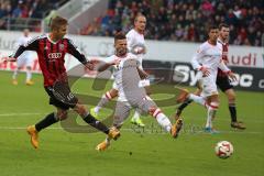 2. Bundesliga - FC Ingolstadt 04 - 1. FC Union Berlin - links Lukas Hinterseer (16) zieht ab, mitte Benjamin Köhler wehr ab