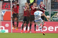 2. Bundesliga - Fußball - FC Ingolstadt 04 - FSV Frankfurt - Mauer FCI Roger de Oliveira Bernardo (8, FCI) Lukas Hinterseer (16, FCI) Benjamin Hübner (5, FCI) Pascal Groß (10, FCI), 32 Vincenco Grifo schießt