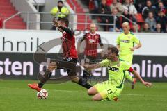 2. Bundesliga - Fußball - FC Ingolstadt 04 - Fortuna Düsseldorf - Stefan Lex (14, FCI) wird von Adam Bodzek (Fortuna 13) gefoult, und es gibt Elfmeter