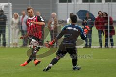 2. Bundesliga - FC Ingolstadt 04 - Saison 2014/2015 - Saisoneröffnung mit Mannschaftsvorstellung - Fanmannschaft gegen 1. Mannschaft Showspiel - Lukas Hinterseer (16) zieht an Torwart Bayram Abanoz vorbei und Tor