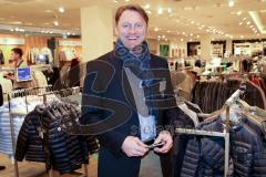 FC Ingolstadt Sponsorentreffen im Westpark bei Modehaus Wöhrl und Restaurant Vapiano - Ralph Hasenhüttl (Trainer FC Ingolstadt 04) -  Foto: Jürgen Meyer