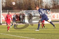 2. BL - Testspiel - FC Ingolstadt 04 - SpVgg Unterhaching -  Lukas Hinterseer (16 - FC Ingolstadt 04) köpft, Torwart Stefan Marinovic hält