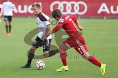 2. Bundesliga - Testspiel - FC Ingolstadt 04 - SpVgg Unterhaching - 2:1 - Steffen Jainta (24) und rechts Fabian Götze