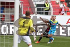 2. Bundesliga - Testspiel - FC Ingolstadt 04 - 1. FC Köln - Lukas Hinterseer (16) wird von den Verteidigern gestoppt