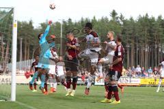 2. Bundesliga - Testspiel - FC Ingolstadt 04 - 1. FC Nürnberg 2:1 - Ecke, Kopfball Marvin Matip (34) Torwart Patrick Rakovsky hält