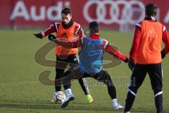 2. Bundesliga - Fußball - FC Ingolstadt 04 - Training - links Thomas Pledl (30, FCI) und rechts Danilo Soares Teodoro (15, FCI)