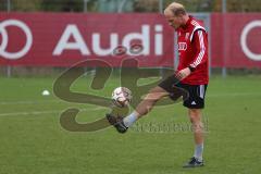 2. Bundesliga - FC Ingolstadt 04 - Saison 2014/2015 - Training - Testspieler Tobias Levels (Ex-Düsseldorfer) im Training