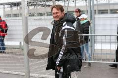 2. Bundesliga - FC Ingolstadt 04 - Saison 2014/2015 - Trainingsauftakt nach der Winterpause - gut gelaunt bei den Zuschauern Cheftrainer Ralph Hasenhüttl