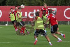 2. Bundesliga -  Saison 2014/2015 - FC Ingolstadt 04 - Neuzugang Tomas Pekhart (11) im Training, zweiter von links