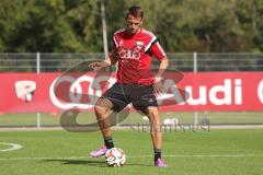 2. Bundesliga -  Saison 2014/2015 - FC Ingolstadt 04 - Neuzugang Tomas Pekhart (11) im Training, Zusammenspiel mit Mathew Leckie (7)