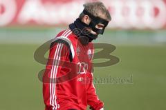 2. Bundesliga - Fußball - FC Ingolstadt 04 - Training - mit Gesichtsschutz Stefan Wannenwetsch (22, FCI)