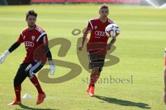 2. Bundesliga - FC Ingolstadt 04 - Saison 2014/2015 - Auftakttraining - links Torwart Andre Weis (33) und  Neuzugang Lukas Hinterseer