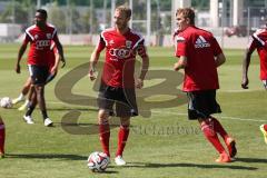 2. Bundesliga - FC Ingolstadt 04 - Saison 2014/2015 - Auftakttraining - Moritz Hartmann (9) gut gelaunt