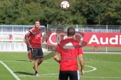 2. Bundesliga -  Saison 2014/2015 - FC Ingolstadt 04 - Neuzugang Tomas Pekhart (11) im Training, Zusammenspiel mit Mathew Leckie (7)