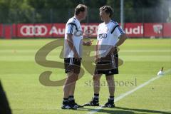 2. Bundesliga - FC Ingolstadt 04 - Saison 2014/2015 - Auftakttraining - Cheftrainer Ralph Hasenhüttl mit Michael Henke