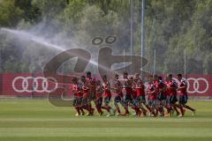 2. Bundesliga - FC Ingolstadt 04 - Saison 2014/2015 - Auftakttraining - Warmlaufen