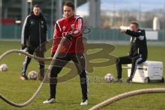 FC Ingolstadt 04 - Neuzugang Thomas Pledl  beim Zirkeltraining -  Foto: Jürgen Meyer