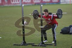 FC Ingolstadt 04 - Neuzugang Thomas Pledl beim Zirkeltraining -  Foto: Jürgen Meyer