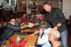 FC Ingolstadt 04 Fan-Treffen - Trainer Ralph Hasenhüttl beim begrüßen der Gäste - Foto: Jürgen Meyer