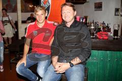 FC Ingolstadt 04 Fan-Treffen - Stefan Wannenwetsch links und Trainer Ralph Hasenhüttl - Foto: Jürgen Meyer