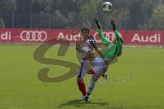 Frauen Fußball - FC Ingolstadt 04 - Eintracht Frankfurt - Nicola Stadler (1) rechts im Kampf um den Ball