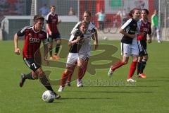 Frauen Fußball - FC Ingolstadt 04 - Eintracht Frankfurt - links im Vorwärtsgang auf das Tor Renate Pieldner (7)