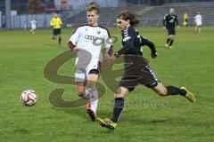 Regionalliga Bayern - FC Ingolstadt 04 II - SV Seligenporten - links Christoph Fenninger (14) und rechts Alexander Braun (SV)