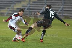 Regionalliga Bayern - FC Ingolstadt 04 II - SV Seligenporten - links Andreas Buchner (16)  und rechts Timo Scherer (SV)