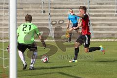 Regionalliga Bayern - FC Ingolstadt 04 II - TSV Buchbach 1:1 - Albano Gashi (20) Angriff auf das Tor