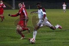 Regionalliga Bayern - FC Ingolstadt 04 II - VfR Garching - rechts Aloy Ihenacho (11) im Angriff auf das Tor, knapp drüber