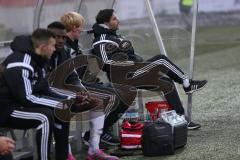 Regionalliga Bayern - FC Ingolstadt 04 II - SV Seligenporten - genervt auf der Bank Cheftrainer Stefan Leitl