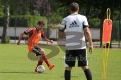 Regionalliga Bayern - FC Ingolstadt 04 II - U23 - Trainingsauftakt 2014/2015 - Training Trainer Tommy Stipic rechts beobachtet Andreas Buchner