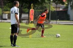 Regionalliga Bayern - FC Ingolstadt 04 II - U23 - Trainingsauftakt 2014/2015 - Training Trainer Tommy Stipic links beobachtet Andreas Buchner