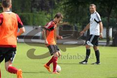 Regionalliga Bayern - FC Ingolstadt 04 II - U23 - Trainingsauftakt 2014/2015 - Training Trainer Tommy Stipic rechts beobachtet Andreas Buchner