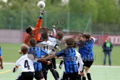 U13 - D-Junioren - FC Ingolstadt 04 - JFG Pfaffenhofen - Wöhrl Nicolai #5 weiss FC Ingolstadt 04 - Alisanovic Benito #11 weiss FC Ingolstadt 04 - Rahimi Darius Torwart Pfaffenhofen - Lugscheider Paul #7 blau Pfaffenhofen - Foto: Jürgen Meyer