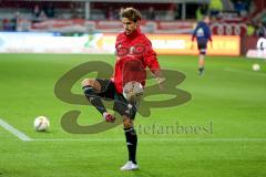 1. BL - Saison 2015/2016 - FC Ingolstadt 04 - Hamburger SV - Romain Brègerie (#18 FC Ingolstadt 04) beim warm machen - Foto: Jürgen Meyer