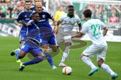 1. BL - Saison 2015/2016 - Werder Bremen - FC Ingolstadt 04 - Roger de Oliveira Bernardo (#8 FC Ingolstadt 04) - Tobias Levels (#28 FC Ingolstadt 04) - Fin Bartels (Bremen) - Foto: Jürgen Meyer