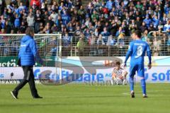 1. Bundesliga - Fußball - SV Darmstadt 98 - FC Ingolstadt 04 - FCI Niederlage 2:0, Benjamin Hübner (5, FCI) alleine am Boden