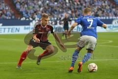 1. BL - Saison 2015/2016 - Schalke 04 - FC Ingolstadt 04 -  Max Christiansen (#19 FC Ingolstadt 04) - Max Meyer (7, Schalke) -. Foto: Jürgen Meyer