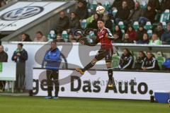 1. Bundesliga - Fußball - VfL Wolfsburg - FC Ingolstadt 04 -  Maurice Multhaup (31, FCI) Kopfball