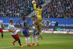 1. Bundesliga - Fußball - Hamburger SV - FC Ingolstadt 04 - Torwart Adler, René (15 HSV) fängt Ball vor Lukas Hinterseer (16, FCI)