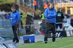 1. Bundesliga - Fußball - SV Darmstadt 98 - FC Ingolstadt 04 - Co-Trainer Michael Henke (FCI) und Cheftrainer Ralph Hasenhüttl (FCI) ratlos