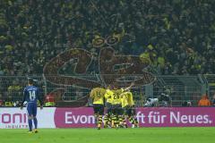 1. Bundesliga - Fußball - Borussia Dortmund - FC Ingolstadt 04 - Tor zum 1:0,  Jubel BVB Pierre-Emerick Aubameyang (BVB 17)
