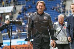 1. Bundesliga - Fußball - TSG 1899 Hoffenheim - FC Ingolstadt 04 - Cheftrainer Ralph Hasenhüttl (FCI) vor dem Spiel