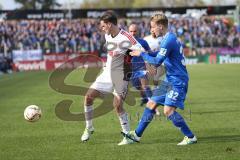 1. Bundesliga - Fußball - SV Darmstadt 98 - FC Ingolstadt 04 - Pascal Groß (10, FCI) Fabian Holland (32 Darmstadt 98)