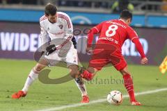 1. BL - Saison 2015/2016 - Hannover 96 - FC Ingolstadt 04 - Tomas Pekhart (#11 FC Ingolstadt 04) - Manuel Schmiedebach (#8 Hannover) - Foto: Jürgen Meyer