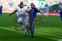 1. BL - Saison 2015/2016 - Werder Bremen - FC Ingolstadt 04 - Moritz Hartmann (#9 FC Ingolstadt 04) - Assani Lukimya (Bremen) - Foto: Jürgen Meyer