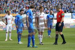 1. Bundesliga - Fußball - SV Darmstadt 98 - FC Ingolstadt 04 - Schiedsrichter ermahnt Max Christiansen (19, FCI)